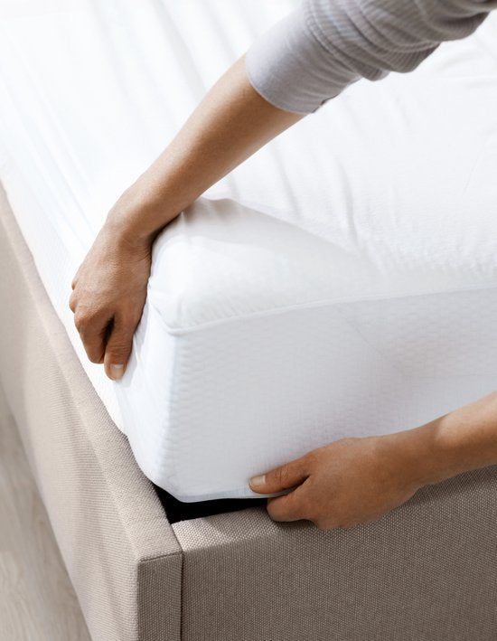 Home by TEMPUR - Protège-matelas et drap-housse - 140 x 210-220 x 25 cm - blanc & TENCEL Lyocell - imperméable et rafraîchissant - protection 2-en-1 et anti-acariens